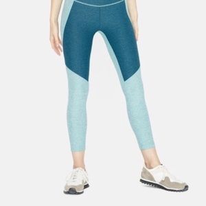 Outdoor Voices Marine and Aqua 3/4 warmup legging